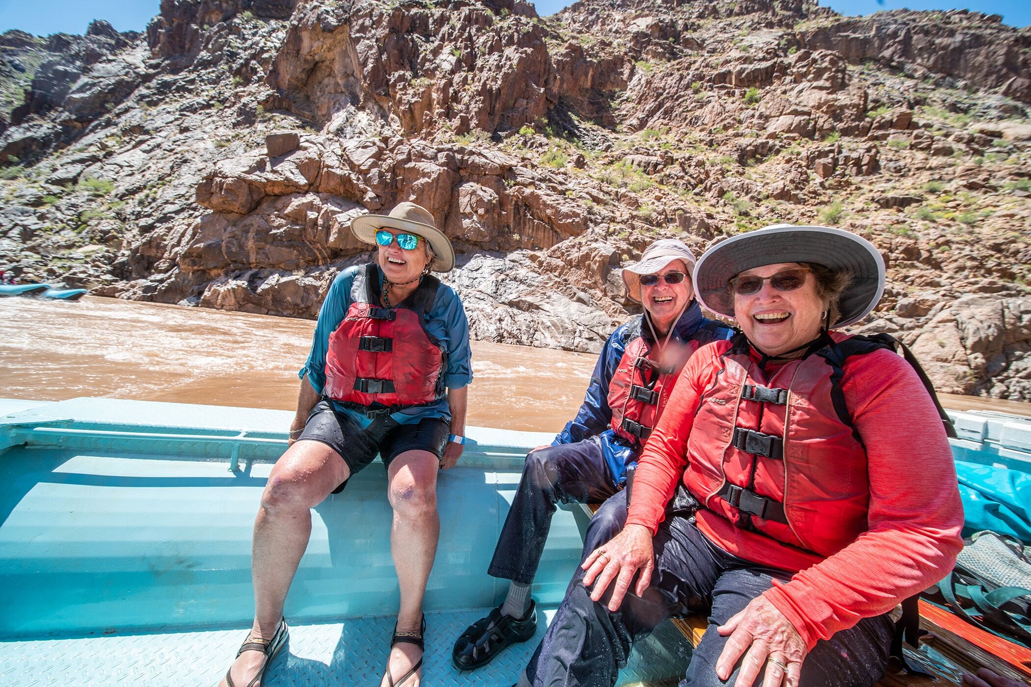 US_AZ_GrandCanyon_river-rafting_web